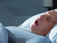 این نوع خوابیدن موجب بوی بد دهان می‌شود؟