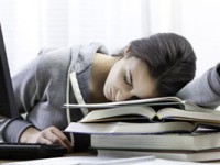 ۱۴ چیزی که ممکن است علت خستگی دائمی شما باشند!