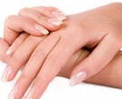 راهکارهایی برای درمان پیری پوست دستان