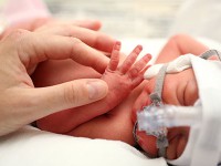 آشنایی با دلایل بروز مشکلات تنفسی نوزادان